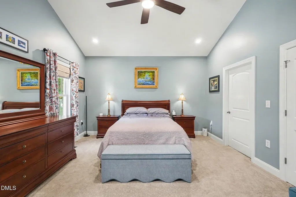 812 Canyoncreek Lane Fuquay Varina NC 27526