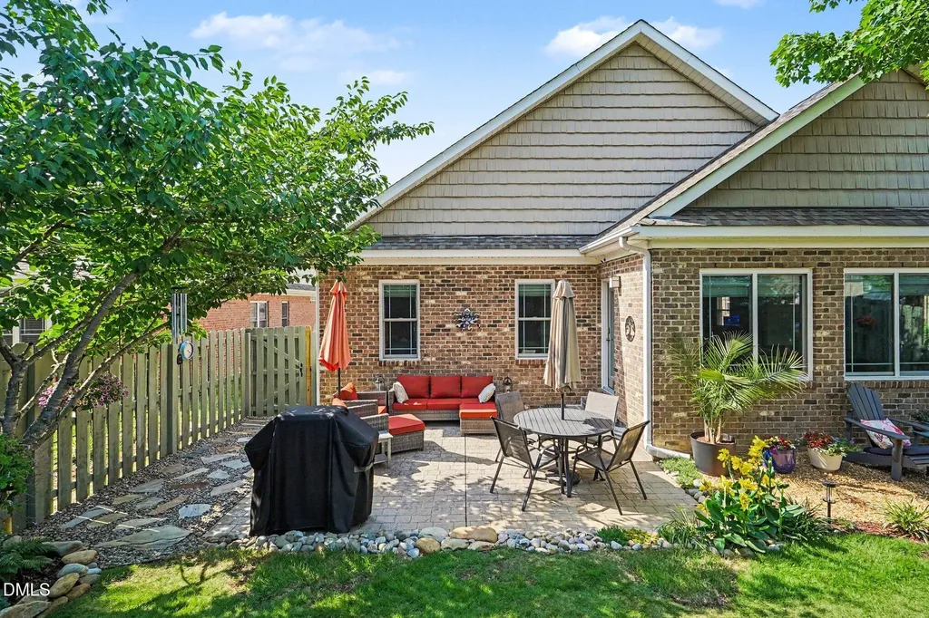 812 Canyoncreek Lane Fuquay Varina NC 27526