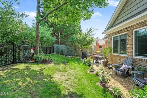 812 Canyoncreek Lane Fuquay Varina NC 27526
