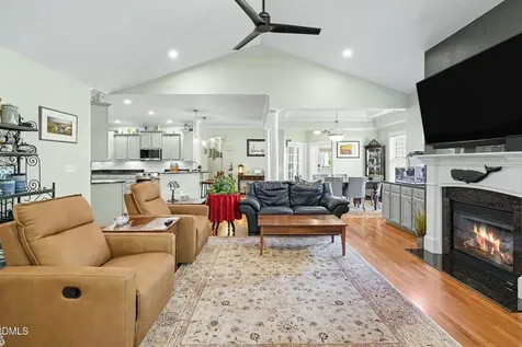 812 Canyoncreek Lane Fuquay Varina NC 27526