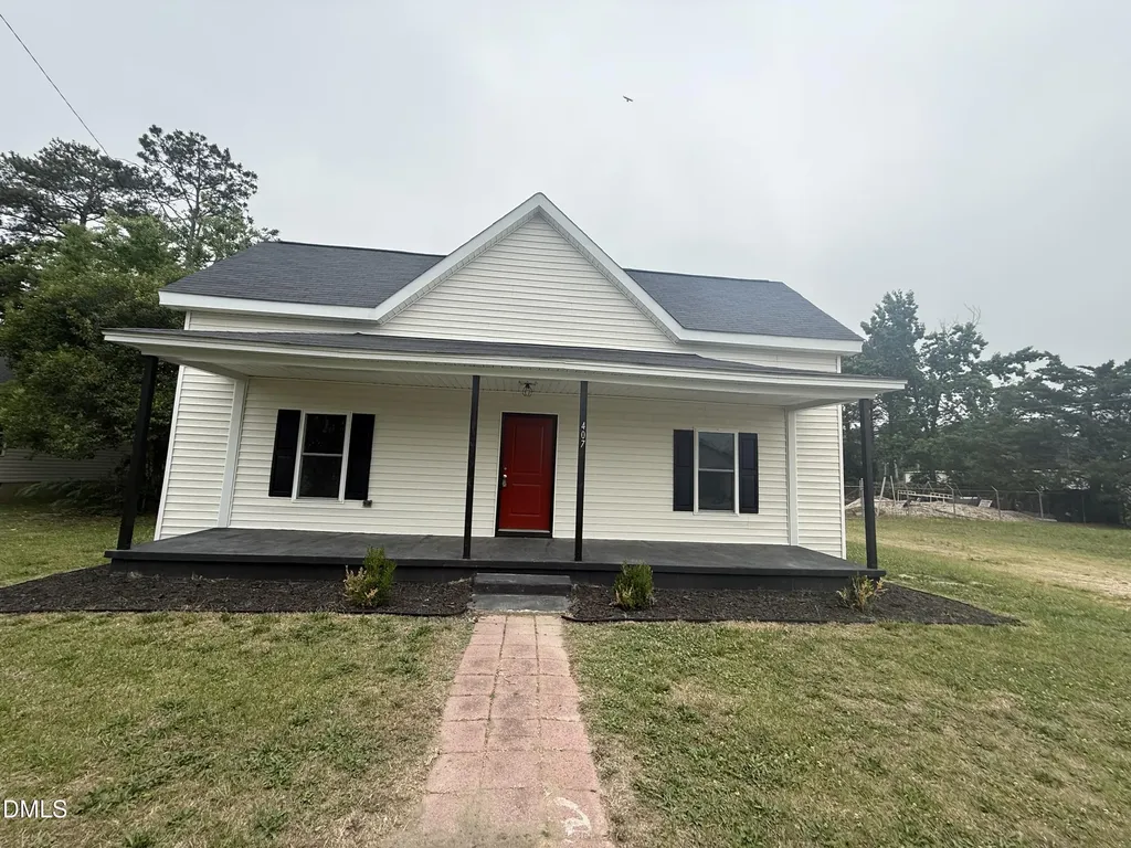 407 N King Avenue Dunn NC 28334