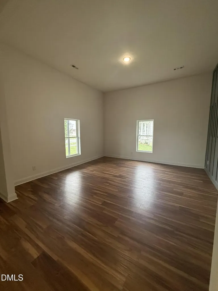 407 N King Avenue Dunn NC 28334