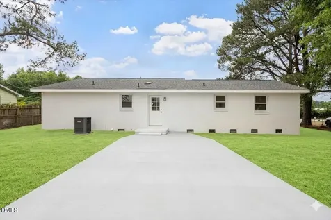 601 West Street Selma NC 27576