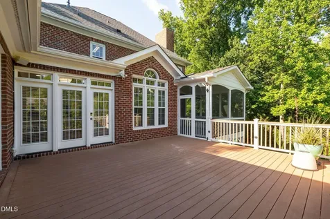 104 Circle On The Green Cary NC 27519