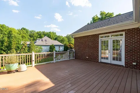 104 Circle On The Green Cary NC 27519