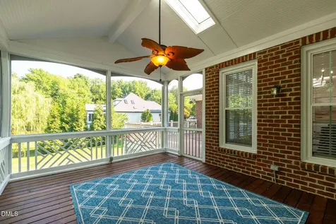 104 Circle On The Green Cary NC 27519