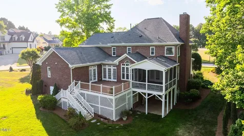 104 Circle On The Green Cary NC 27519