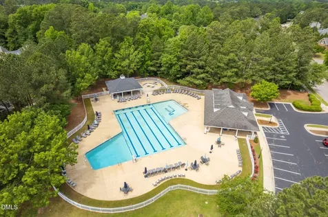 104 Circle On The Green Cary NC 27519