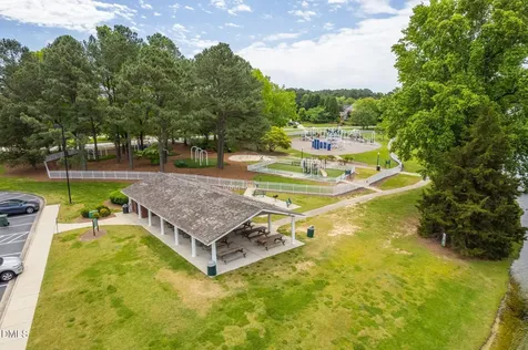 104 Circle On The Green Cary NC 27519