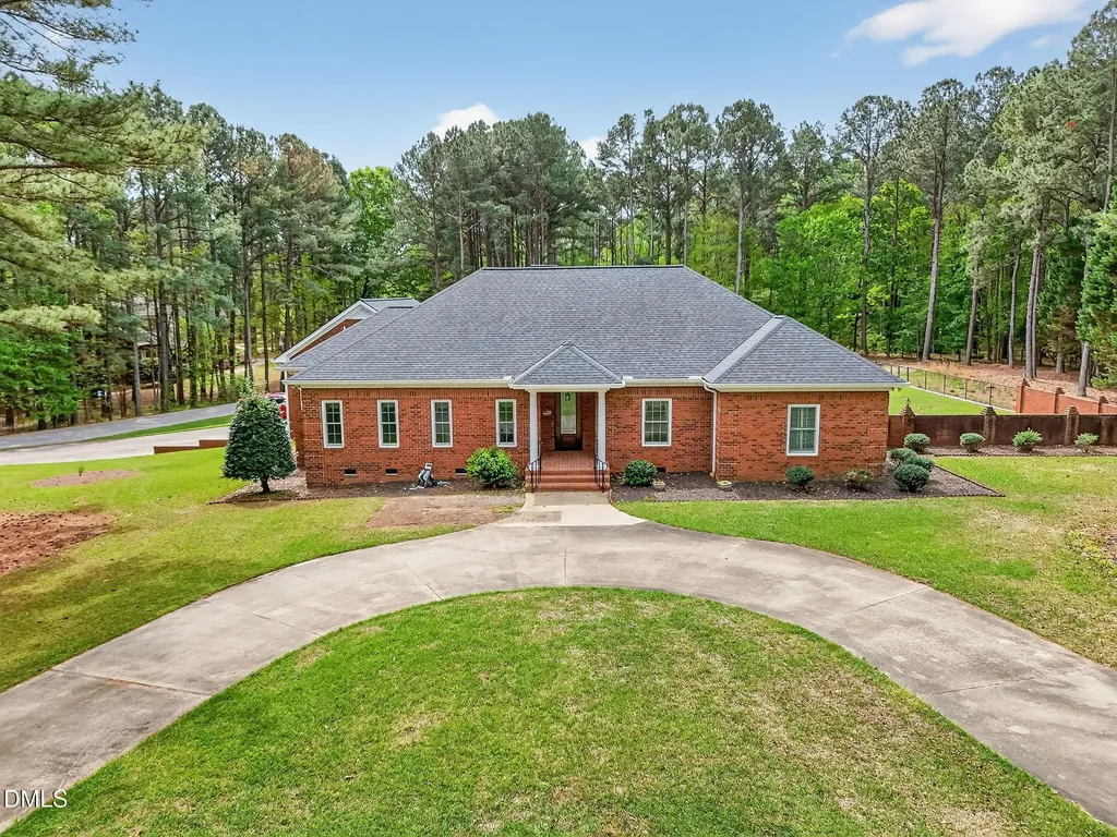 3400 Queen Ann Drive Clayton NC 27527