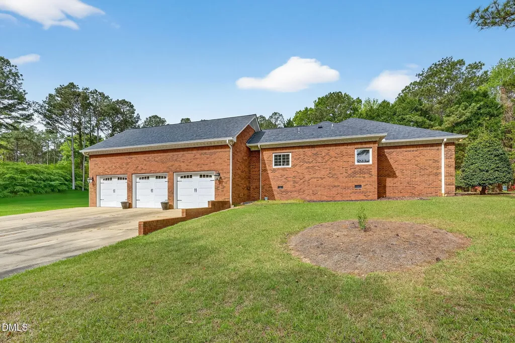 3400 Queen Ann Drive Clayton NC 27527