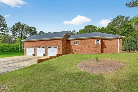 3400 Queen Ann Drive Clayton NC 27527
