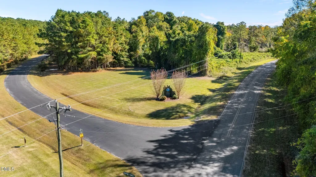 48 Tarpon Pointe Road Bath NC 27808