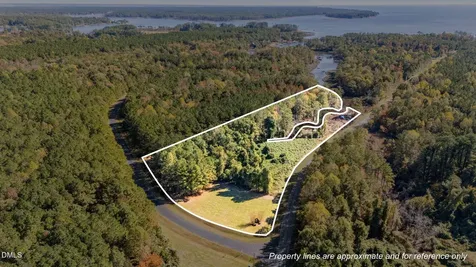 48 Tarpon Pointe Road Bath NC 27808