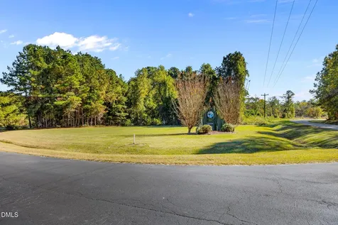 48 Tarpon Pointe Road Bath NC 27808