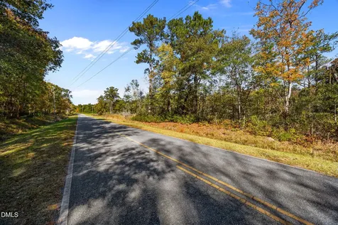 48 Tarpon Pointe Road Bath NC 27808