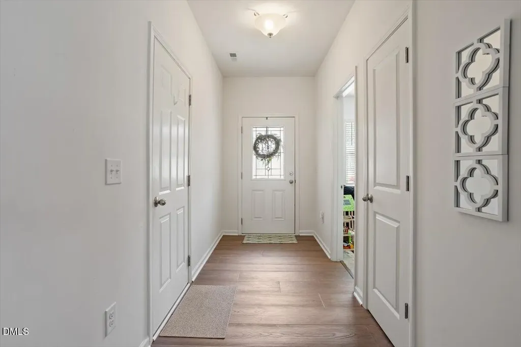 145 S Great White Way Clayton NC 27527