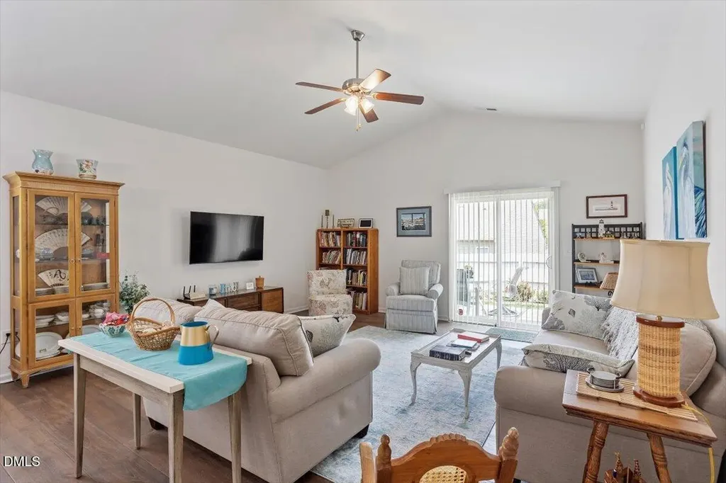 145 S Great White Way Clayton NC 27527