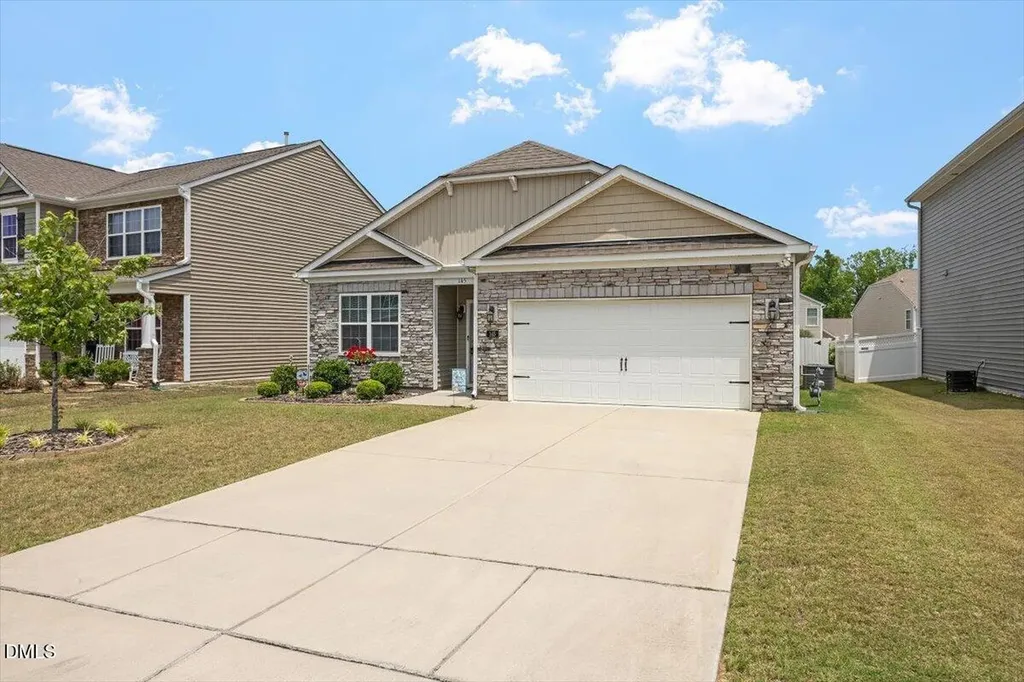 145 S Great White Way Clayton NC 27527
