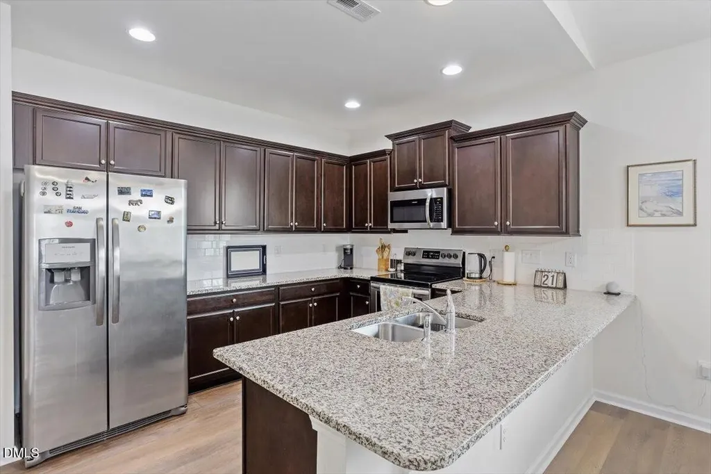145 S Great White Way Clayton NC 27527
