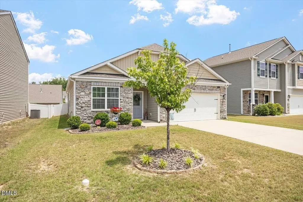 145 S Great White Way Clayton NC 27527