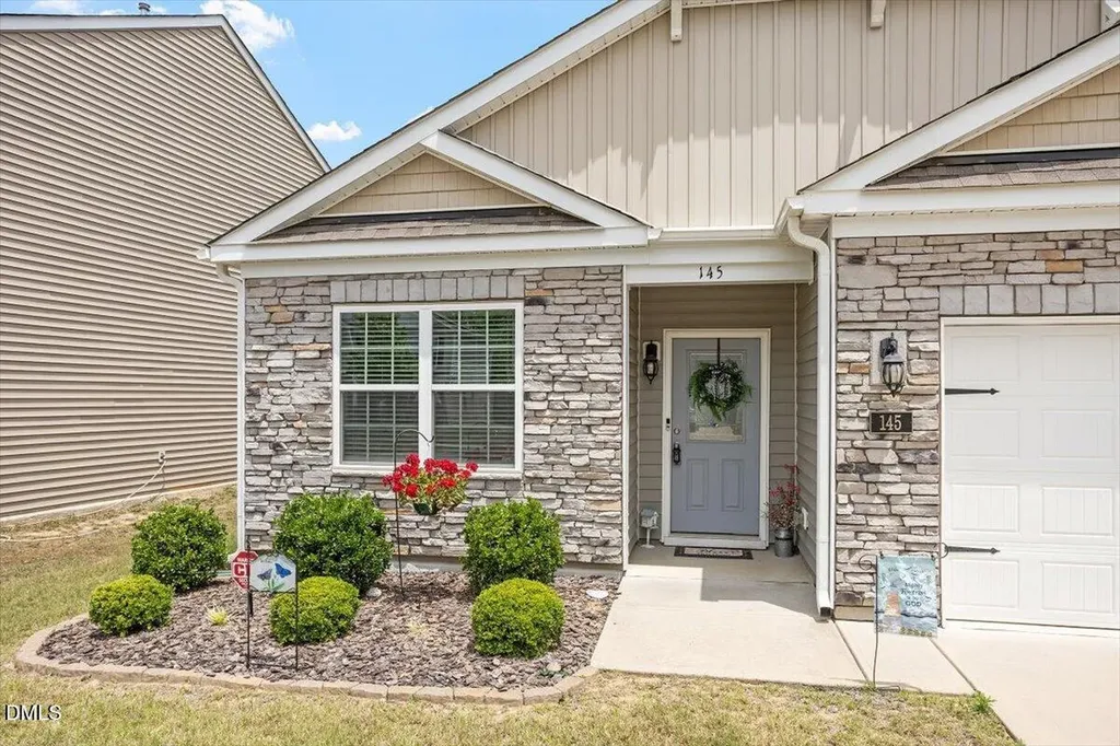 145 S Great White Way Clayton NC 27527