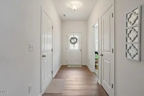 145 S Great White Way Clayton NC 27527