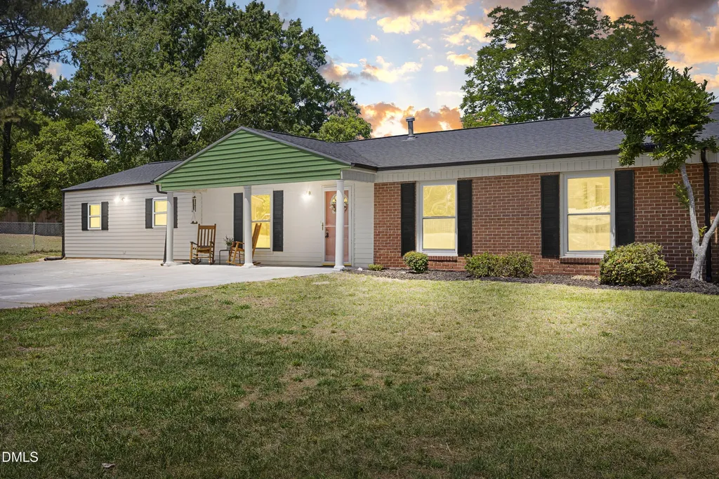 2612 Sapona Circle Sanford NC 27332