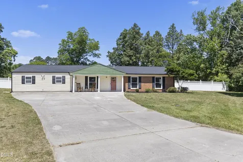 2612 Sapona Circle Sanford NC 27332