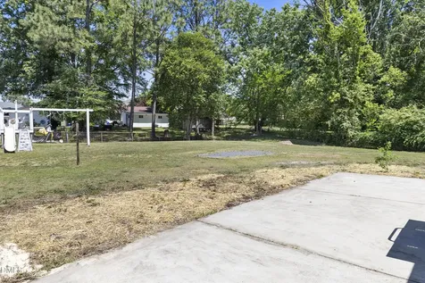 2612 Sapona Circle Sanford NC 27332