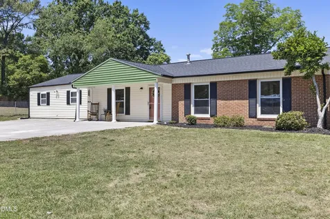 2612 Sapona Circle Sanford NC 27332