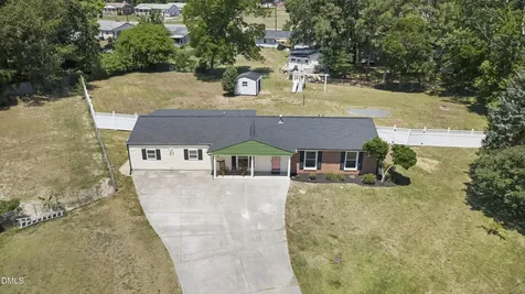 2612 Sapona Circle Sanford NC 27332