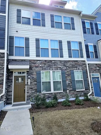 1327 Channing Park Cir Circle Cary NC 27519