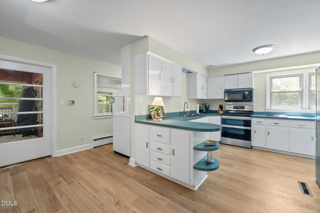 68 Oakwood Drive Chapel Hill NC 27517