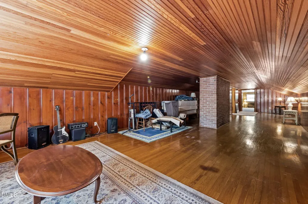 68 Oakwood Drive Chapel Hill NC 27517