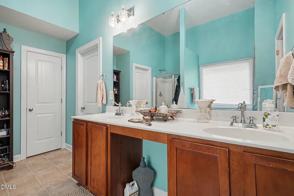 219 E Quailwood Drive Fuquay Varina NC 27526