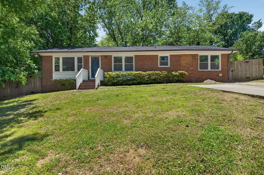 904 Seabrook Road Raleigh NC 27610