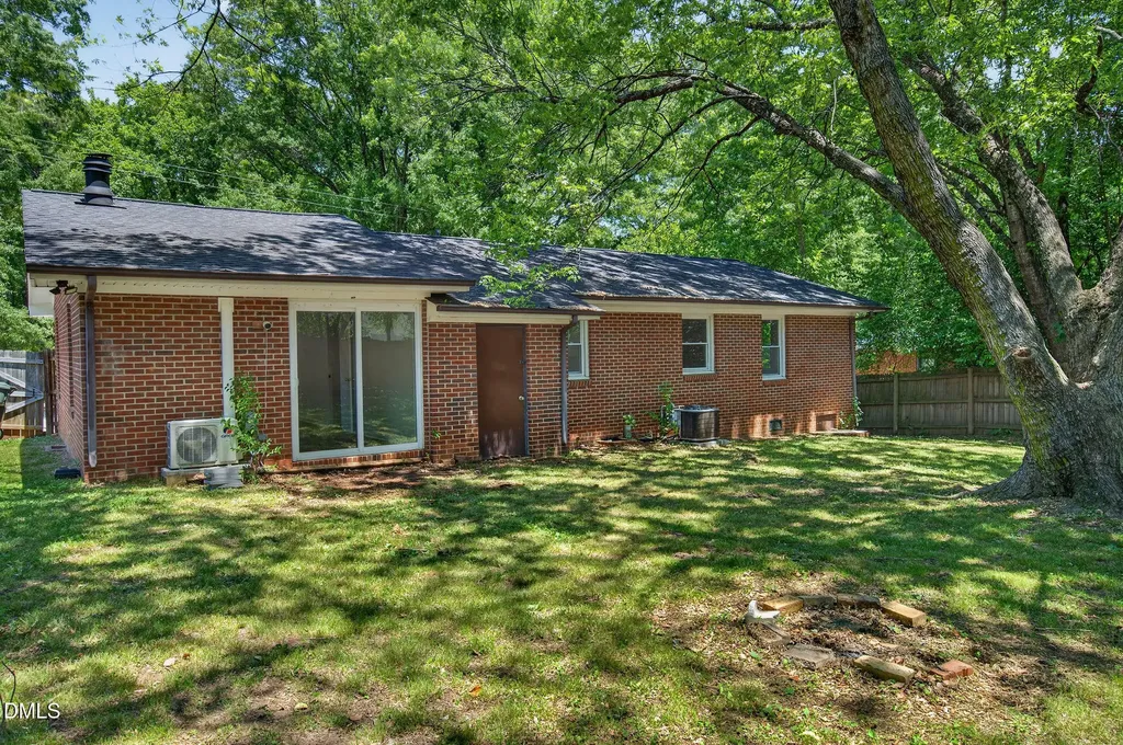904 Seabrook Road Raleigh NC 27610