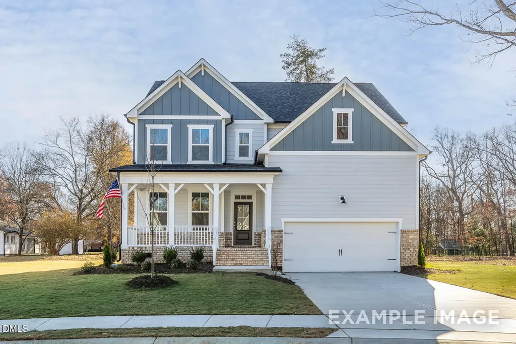 323 Queensferrry Lane Aberdeen NC 28387