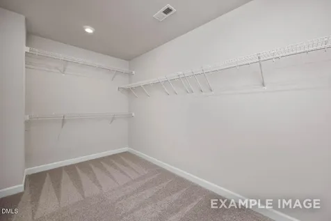 323 Queensferrry Lane Aberdeen NC 28387