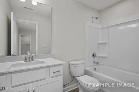 323 Queensferrry Lane Aberdeen NC 28387