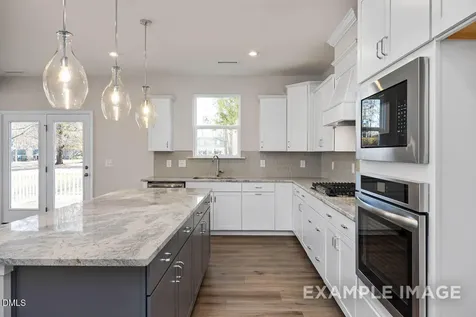 323 Queensferrry Lane Aberdeen NC 28387