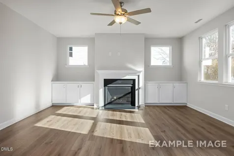 323 Queensferrry Lane Aberdeen NC 28387