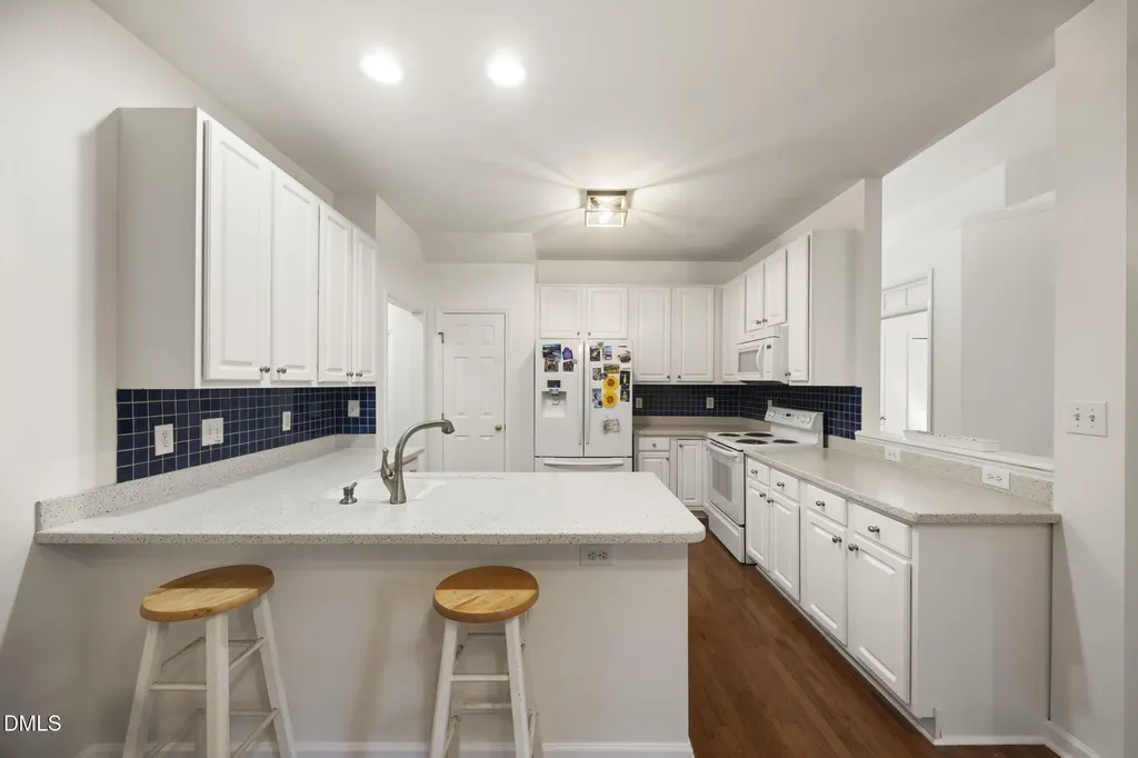 8704 Springhouse Lane Raleigh NC 27617