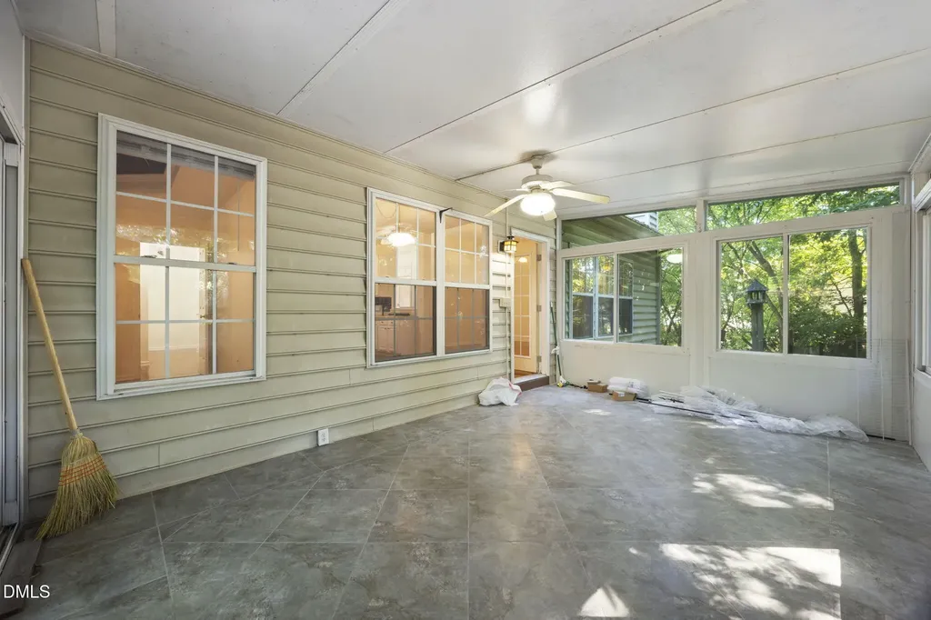 8704 Springhouse Lane Raleigh NC 27617