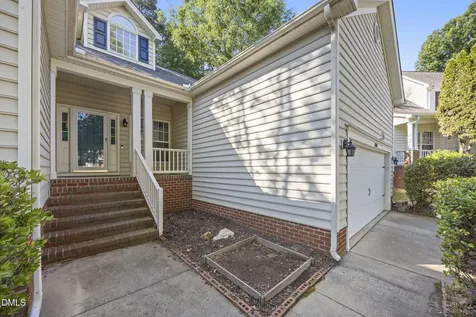 8704 Springhouse Lane Raleigh NC 27617