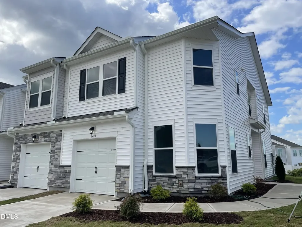 7424 Bourbon Briar Drive Raleigh NC 27604