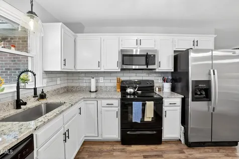 1437 Plantation Circle Asheboro NC 27205