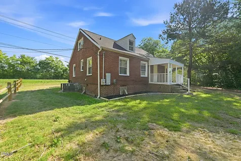 1410 Sharpe Road Burlington NC 27217