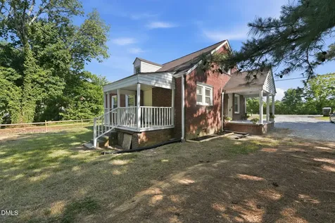 1410 Sharpe Road Burlington NC 27217